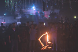 Concepts de soirées clubbing artites performeurs cirque france fire eating disnsey trash