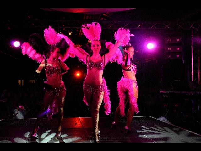 concepts événementiels diner spectacle cabaret booking perfomeuses danseuses