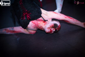 Concepts de soirées clubbing artistes performeurs cirque france contorsionniste the real walking dead